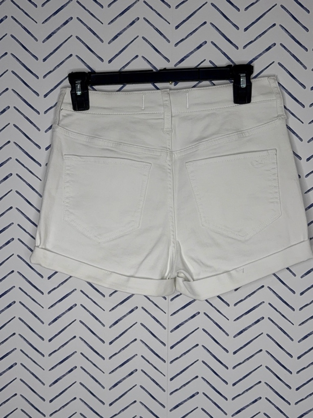 Hollister White denim Shorts size 27